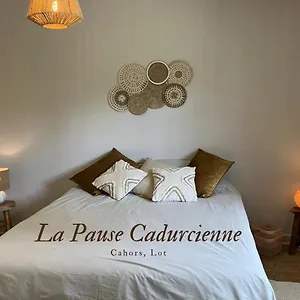  Couette-café La Pause Cadurcienne, Table Et D'hotes France